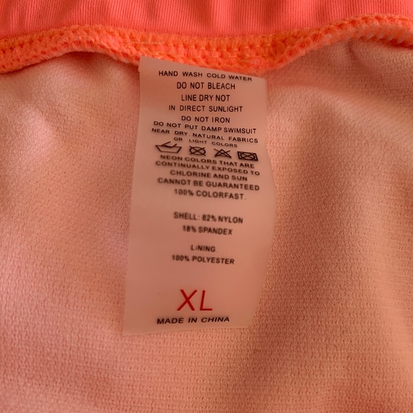 New Sexy Resort Barbie Swimsuit With Tassels - Picture 4 of 4